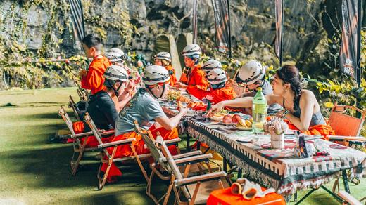 五一限时早鸟减200【探秘贵州·上天入地小勇士】5天4晚亲子营，中国天眼FAST天文课堂、中国天峒地心探险、卡斯特洞穴速降、中国天坑地质课堂、布依寨非遗体验，打卡天空之桥 商品图10