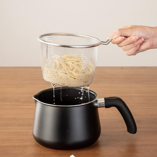 NITORI宜得利家居 大容量烧水壶煮面蒸煎多功能电磁炉兼用1台10用锅 商品图1