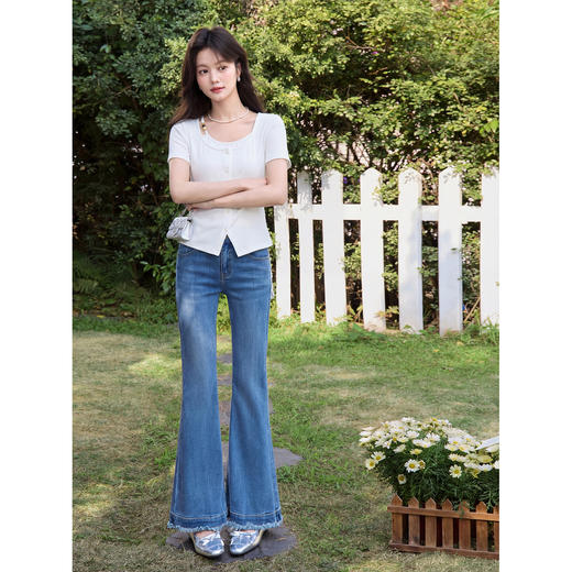 鹿向南【0405/20:00新品前1小时7折限量100件】设计感白色正肩T恤 商品图1