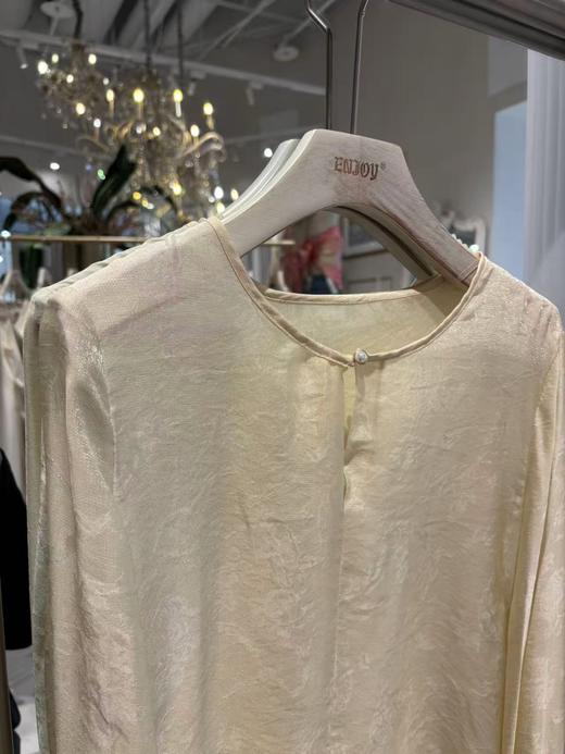 【门店同款】ENJOY夏季云敛-春光推盏袖口刺绣上衣 162350476 商品图1