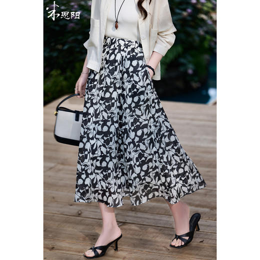 米思阳2026夏季新款黑白抽象印花苎麻天丝随性高级感大摆裙半身裙女6139 商品图0
