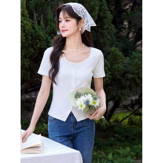 鹿向南【0405/20:00新品前1小时7折限量100件】设计感白色正肩T恤 商品图4