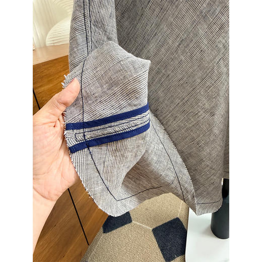 此刻停留 小众品牌尾DAN 100%亚麻 大A摆斜裁半裙 灰色宽条纹 品质控们的必BUY款 商品图6