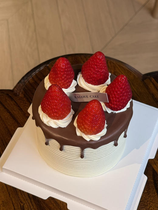 丹东草莓香草布蕾蛋糕 商品图0