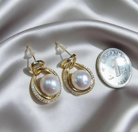 极光带钻 10-11mm爱迪生正圆珍珠耳钉 纯银 轻奢闪耀 [发：15]