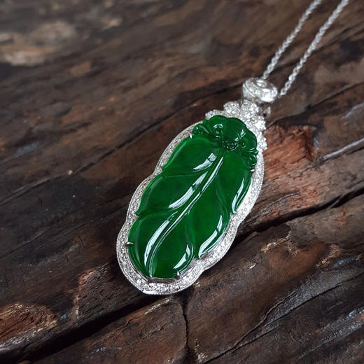 【天然正品】A货翡翠AU750收藏级白金镶钻镶天然细腻满绿冰种叶子造型（金枝玉叶）翡翠吊坠项链41.5*16.9*7.8MM（皆取最大值）131125AH21 商品图5
