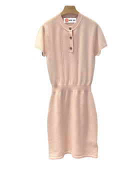 女款半开领镂空羊绒连衣裙fe