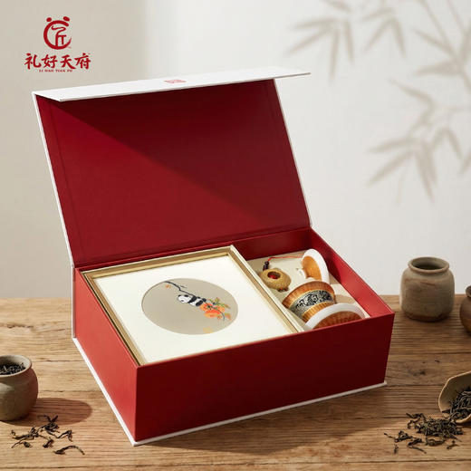 【锦绣竹安非遗礼盒】礼好天府非遗蜀锦框画摆件挂架+竹编挂件+瓷胎竹编盖碗三件套伴手礼  四川特色国潮文创 公司企业高档礼品 客户送礼纪念品 支持定制 商品图3