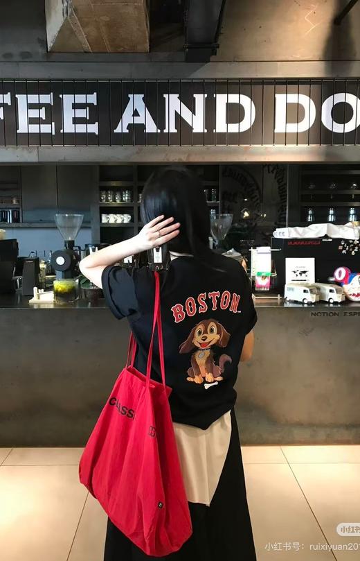 一店d 樶--新New Era萌宠系列来安排  𝟐𝟔春季新款 代工同步安排 
不是以往的棉tee 萌宠系列采用的是它家出名的coolear黑科技面料  内里网眼好穿到没谁了 出汗也清爽！ 商品图11