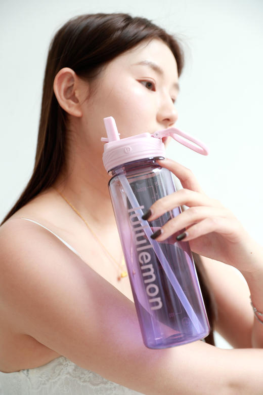 心头爱水杯，配色都好好看！！710ml貌美又高颜值运动水瓶E040266 商品图10