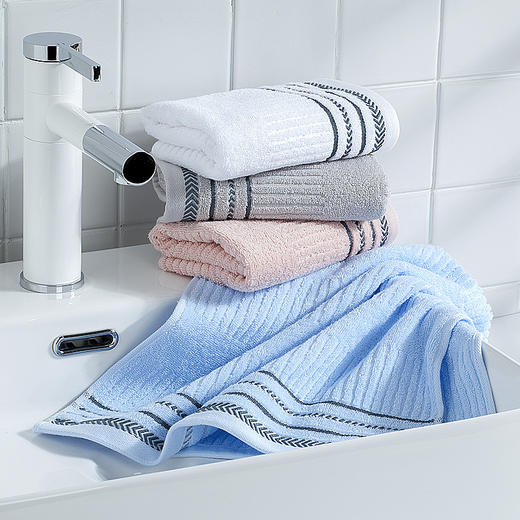 洁丽雅纯棉素色多臂浴巾1条 商品图1