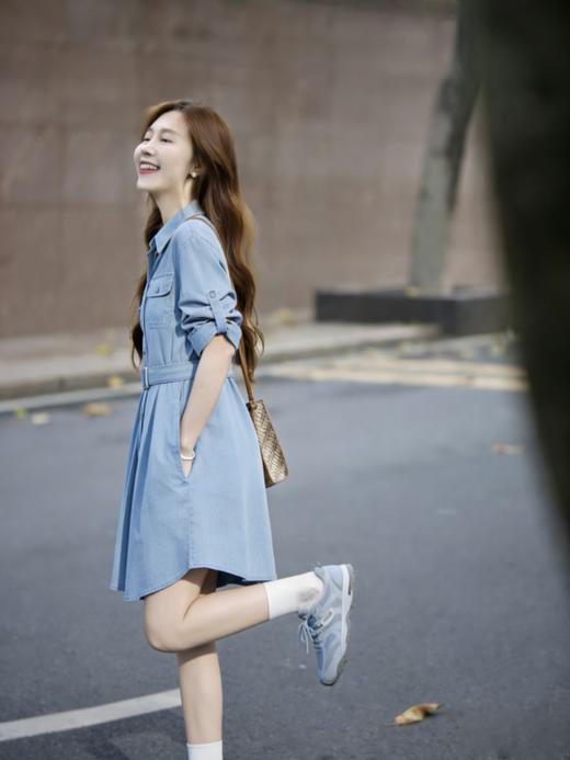 【百图lulu定制】【预售4月11日发】【少年派牛仔连衣裙】莱赛尔 棉混纺 收腰  不规则下摆  五分袖 牛仔连衣裙 商品图5