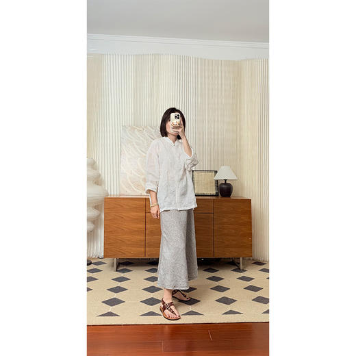 此刻停留 小众品牌尾DAN 100%亚麻 大A摆斜裁半裙 灰色宽条纹 品质控们的必BUY款 商品图3