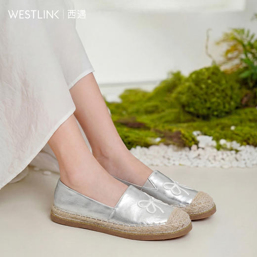 西遇渔夫鞋女2026春季新款一脚蹬蝴蝶结刺绣厚底百搭休闲圆头单鞋V0066330 商品图1