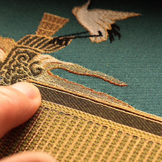 非遗云锦《赵佶·瑞鹤图》，赠：1:1超清丝绢版《瑞鹤图》1幅 +《南京云锦》图书一本+扬州制笔大师余其春手工毛笔套装1套 商品图5