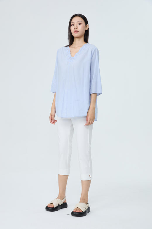 水淼春夏新款2026法式绣花V领气质薄款七分袖上衣2358 商品图1