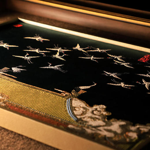 非遗云锦《赵佶·瑞鹤图》，赠：1:1超清丝绢版《瑞鹤图》1幅 +《南京云锦》图书一本+扬州制笔大师余其春手工毛笔套装1套 商品图4