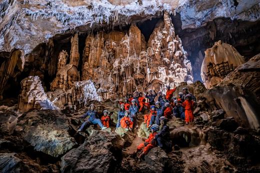 五一限时早鸟减200【探秘贵州·上天入地小勇士】5天4晚亲子营，中国天眼FAST天文课堂、中国天峒地心探险、卡斯特洞穴速降、中国天坑地质课堂、布依寨非遗体验，打卡天空之桥 商品图1