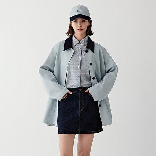 全棉斜纹风衣 高密全棉斜纹夹克巴恩风外套 藏青灯芯绒撞色翻领 高密全棉斜纹 细密平整 色泽温润 垂坠却不贴肤 抗皱好打理 商品图0