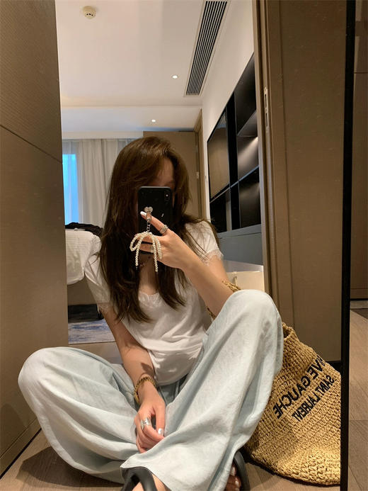 慵懒浪漫睫毛蕾丝V领水洗棉T恤 商品图5