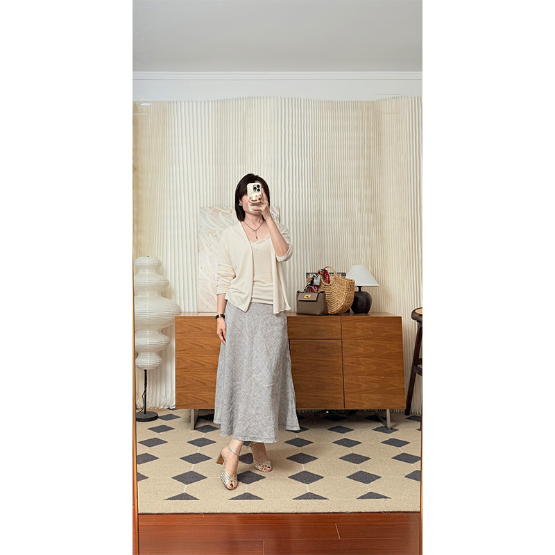 此刻停留 小众品牌尾DAN 100%亚麻 大A摆斜裁半裙 灰色宽条纹 品质控们的必BUY款