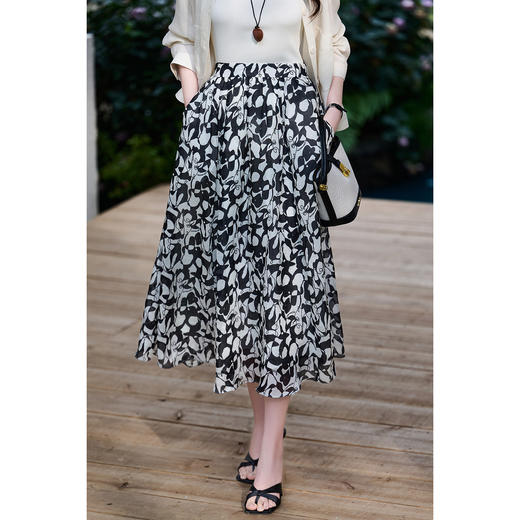 米思阳2026夏季新款黑白抽象印花苎麻天丝随性高级感大摆裙半身裙女6139 商品图2