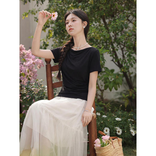 鹿向南【0405/20:00新品前1小时7折限量100件】黑色T恤短袖 商品图1