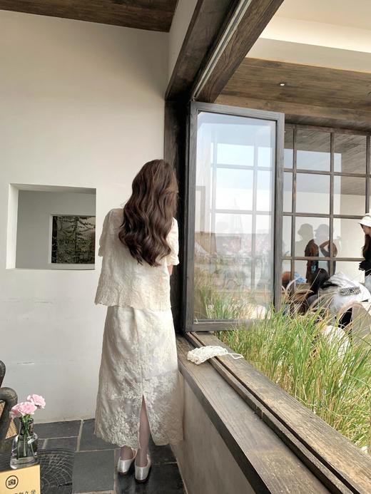 专柜实拍【新中式套装】拉夏贝尔/La Chapelle莱赛尔混纺珠扣刺绣气质V领短袖小衫后松紧半裙套装 商品图11