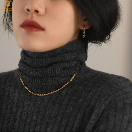 【香港周六福黄金钻石首饰】K金古法扭绳项链 商品图4