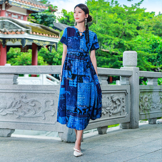 【春季新品】水色天晴扎染连衣裙 | 预售15天 商品图1