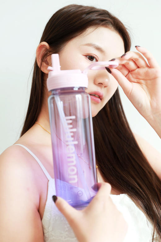 心头爱水杯，配色都好好看！！710ml貌美又高颜值运动水瓶E040266 商品图11