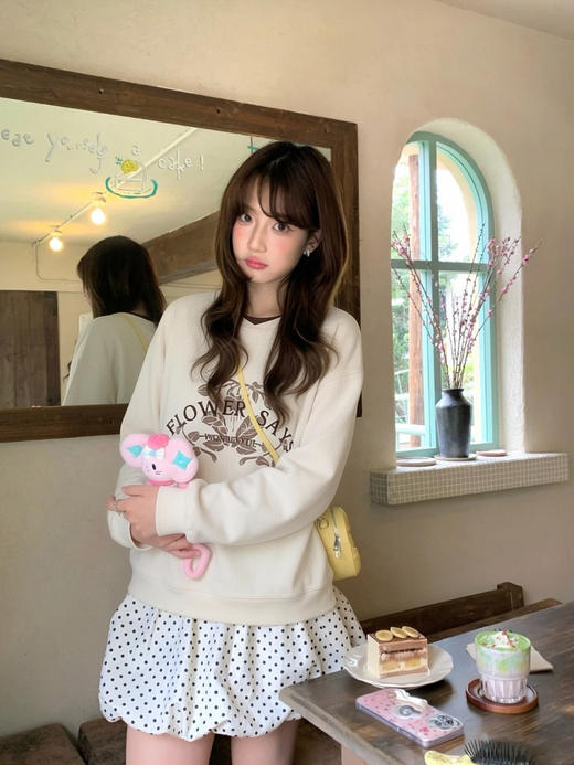 专柜实拍【花语卫衣！】拉夏贝尔/La Chapelle美式复古拼色圆领字母印花设计慵懒感三色长袖廓形卫衣 商品图8