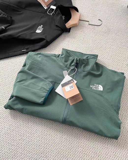 F040202春夏新款棋盘格抓绒面料软壳防泼水户外男款长袖外套 商品图6