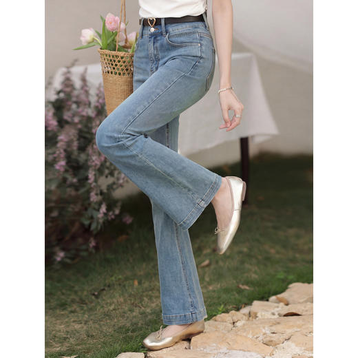 鹿向南【0405/20:00新品】蓝色微喇牛仔裤 商品图3