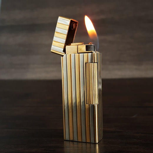 【9成新】Dunhill 登喜路18K双色金竖纹时尚打火机24*65*13MM 140226NJS25 商品图5