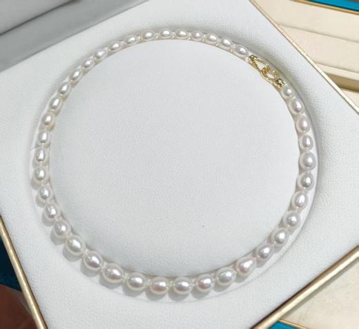 极光大米珠 8-9mm淡水珍珠项链 饱满亮泽 日常通勤 [发：73] 商品图0