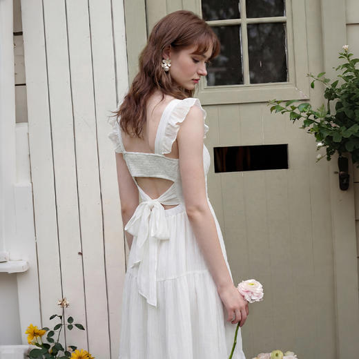 西遇法式飞飞袖排扣2026春夏方领蝴蝶结系带连衣裙气质露背长裙女H0060256 商品图4