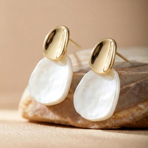 三彩2026新款撞色极简耳环S925银针金属雾面珍珠轻奢小众女 商品图2