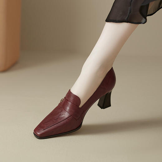 【预售5天】法式复古方头粗跟高跟鞋真皮一脚蹬深口单鞋职业工作鞋通勤女鞋&M6713 商品图0