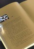 【1.3折】《中国古玉精选图集》，8开，绸布面六合函套精装，刷金边，张守义签名藏书票，王震主编，雅昌精印，朝华出版社2008年一版一印，定价2008，售价260元。 商品缩略图4