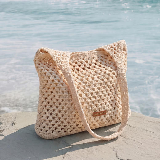 三彩2026新款单肩手提大容量包包通勤渔网镂空慵懒度假托特包休闲 商品图1