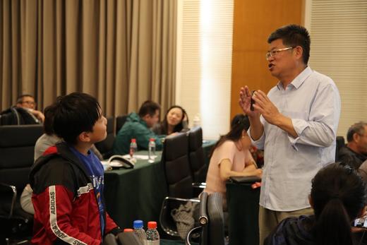 五一限时早鸟减200【探秘贵州·上天入地小勇士】5天4晚亲子营，中国天眼FAST天文课堂、中国天峒地心探险、卡斯特洞穴速降、中国天坑地质课堂、布依寨非遗体验，打卡天空之桥 商品图4