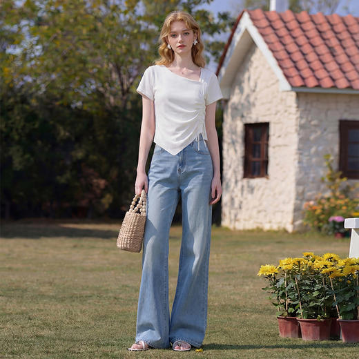 西遇2026夏新款斜领抽绳T恤女修身显瘦不规则设计感纯色短袖上衣E0060271 商品图2