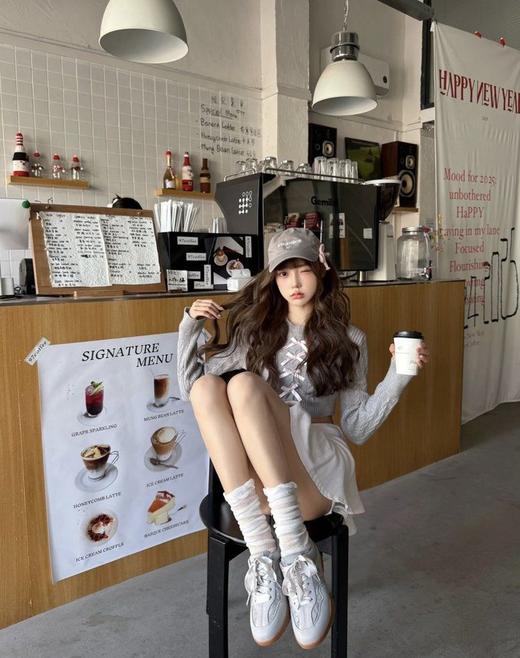 🔥这双复古缎面德训鞋！【𝐏𝐥𝐚𝐭 𝐁𝐚𝐬𝐞 芭蕾缎面真皮德训鞋】 专柜💰699 玖*熙官网💰999同款同材料 这双复古缎面德训鞋！看起来就很好穿！我不允许还有人不知道！ 商品图6