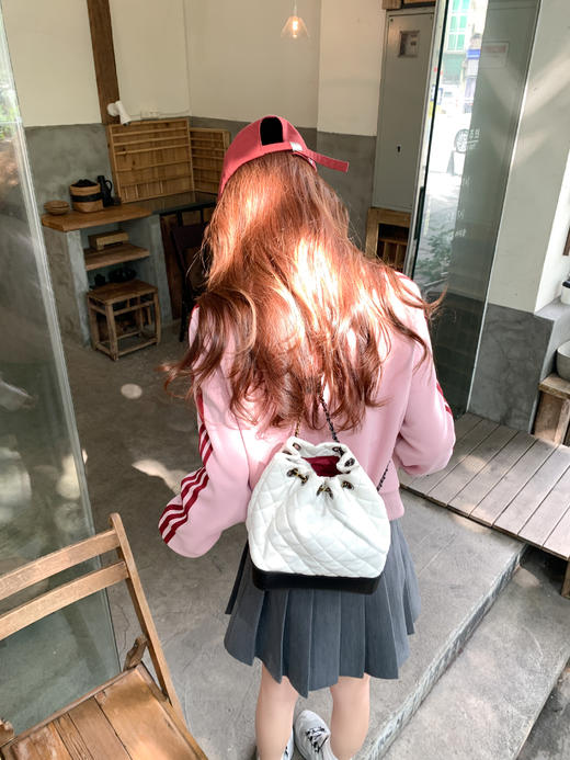 <曾小咸推荐>4.3现货秒杀 ！微信超特价！韩系字母印花拉链外套 日常219.99 立减130 秒杀89.99！！ 商品图4