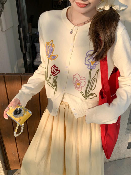 <曾小咸推荐>4.3现货秒杀 ！微信超特价！韩系绣花针织衫 日常219.99 立减130 秒杀89.99！！ 商品图6