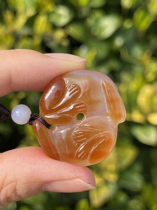 魚脑冻玛瑙巧色雕双獾吊坠，顺丰包邮 商品图9