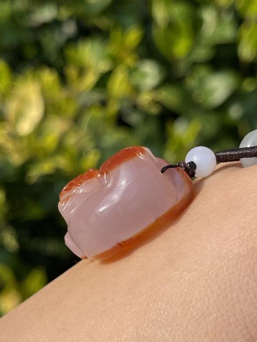 魚脑冻玛瑙巧色雕双獾吊坠，顺丰包邮 商品图10