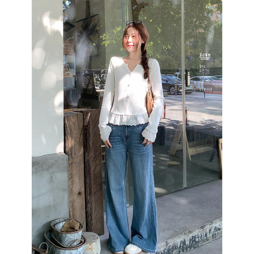 <曾小咸推荐>4.5现货秒杀 ！微信超特价！韩系花边下摆v领打底衫 日常139.99 立减80 秒杀59.99！！ 商品图4