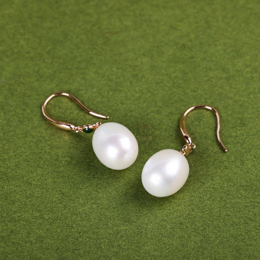 【优雅】简约珍珠耳钩-ZZ12602002 商品图4